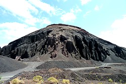 Volcanes en Fuerteventura. Caldera de la Laguna.