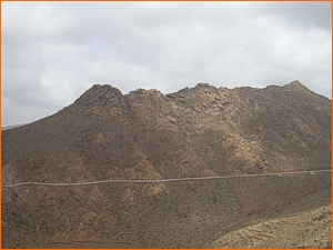 Parque Rural de Betancuria, Fuerteventura. Macizos rocosos del Complejo Basal en Fuerteventura.. www.visitafuerteventura.com