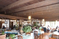 Bares y Restaurantes en Fuerteventura. Chiringuito Luciano y Klaus, en la Playa de Esquinzo Butihondo.